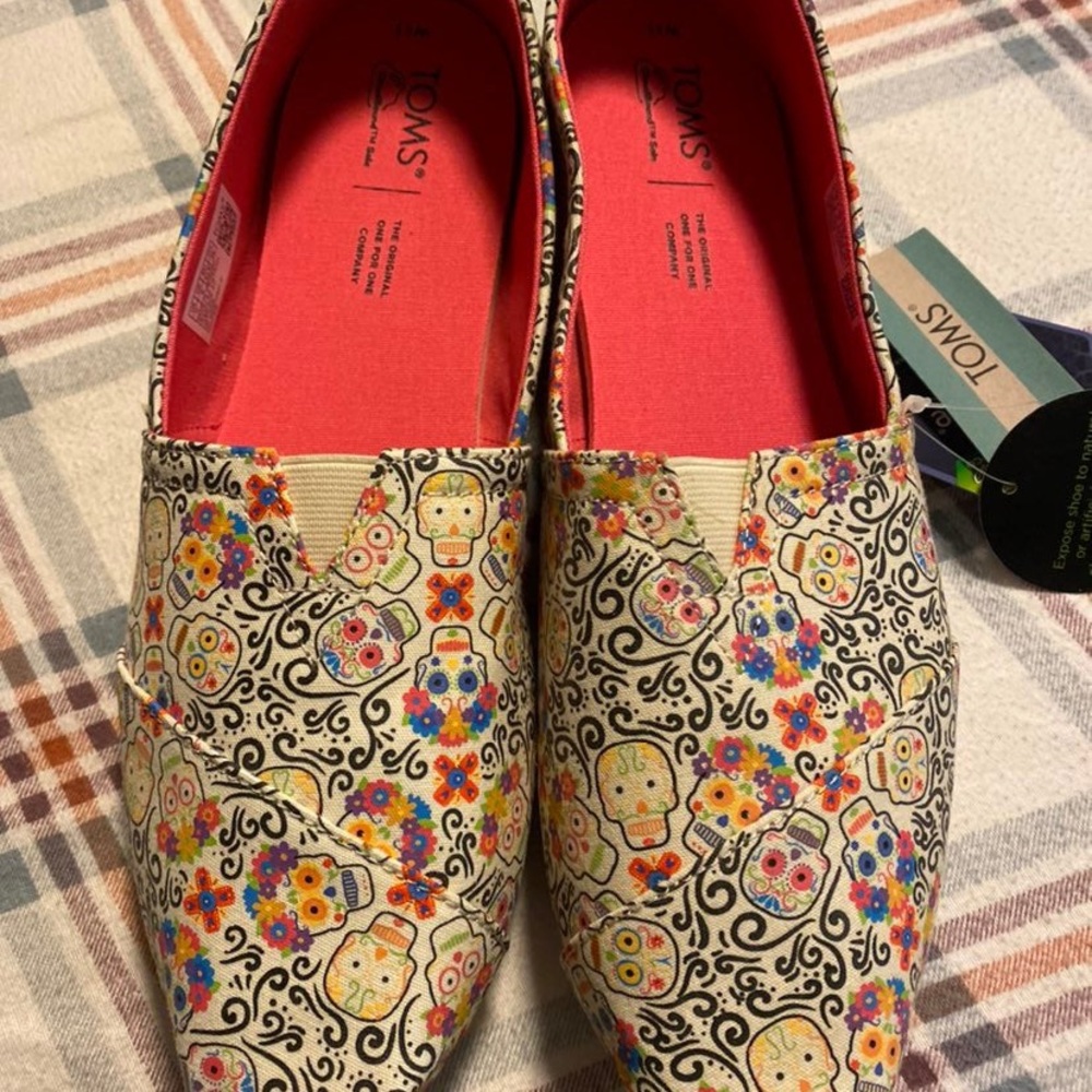 Toms Dia Los Muertos shoes